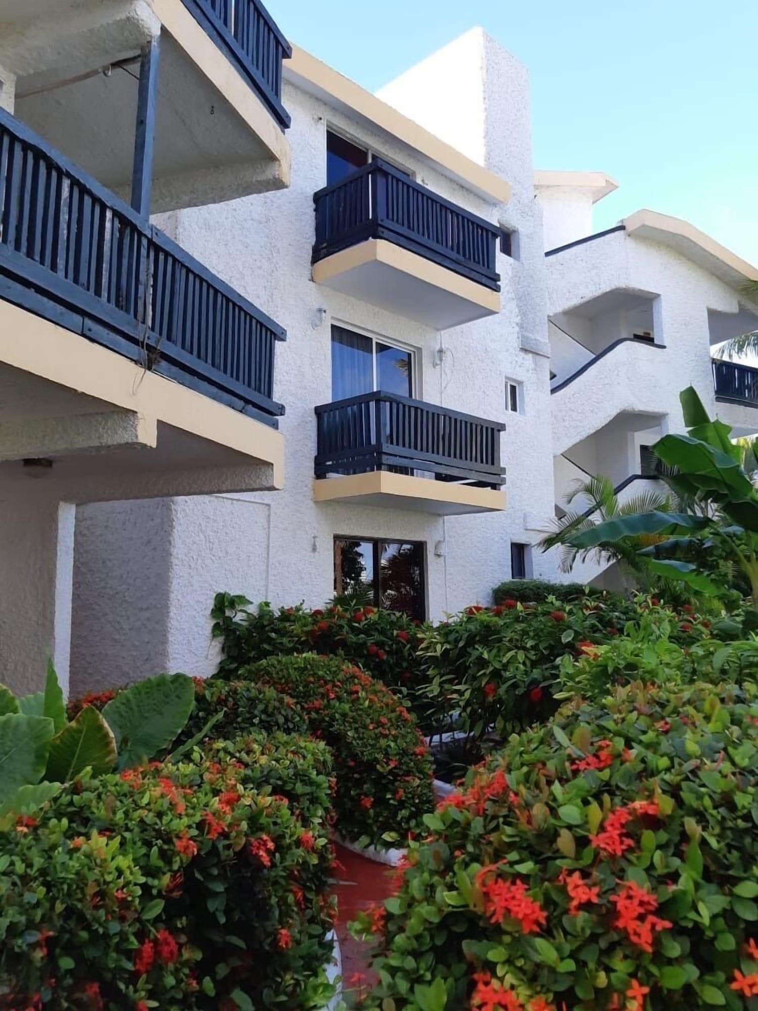 Hotel Imperial Laguna Faranda Cancún Exterior foto